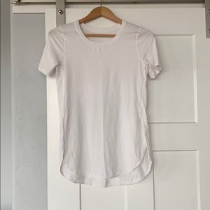 Short Sleeve Lululemon tshirt size Med